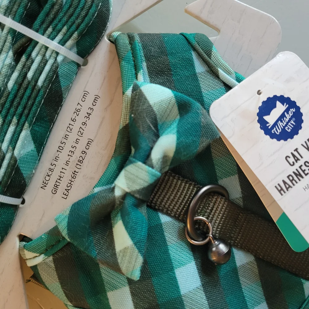 Green Plaid Cat Harness and Leash Set